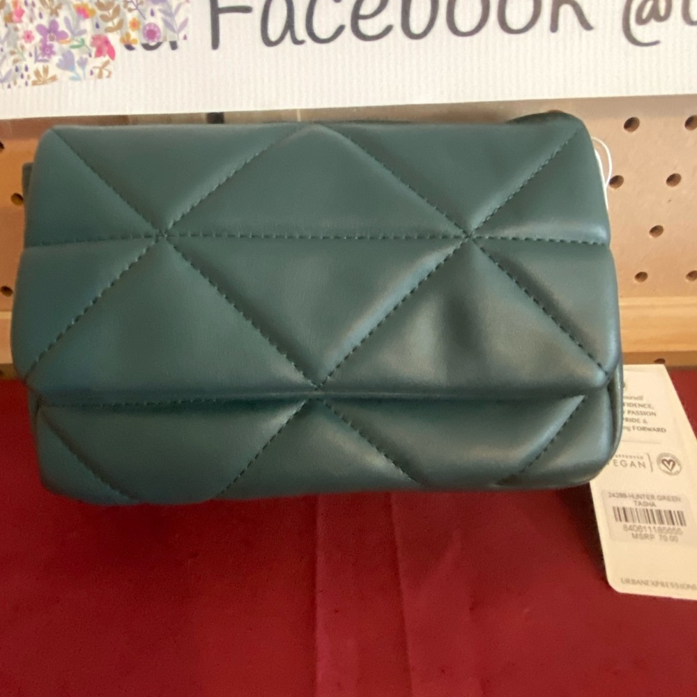 Urban Expressions Tasha Quilted Crossbody in Green - Picture 1 of 5